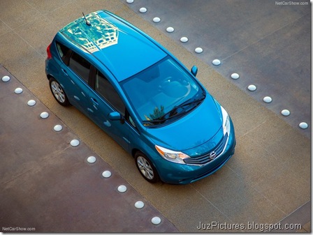 Nissan-Versa_Note_2014_800x600_wallpaper_0d