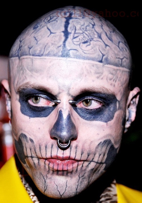 Fullface skull tattoo like the male model in those Thierry Mugler fashion