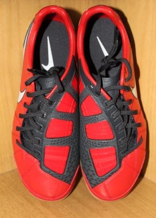 Model sepatu futsal (adidas,nike,mercurial,d.l.l): Sepatu 
