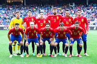 SELECCIÓN DE ESPAÑA - Temporada 2015-16 - Casillas, Bartra, Bellerín, Piqué, Bruno y Morata; Azpilicueta, Iniesta, Cesc Fábregas, Silva y Nolito - ESPAÑA 6 (Silva, Cesc, Nolito 2, Morata 2) COREA DEL SUR 1 (Se-Jong) - 01/06/2016 - Partido internacional amistoso - Salzburgo, Austria, Red Bull Arena - Alineación: Casillas (Sergio Rico 73'); Bellerín, Piqué (Aduriz 59'), Bartra, Azpilicueta (Jordi Alba 45'); Bruno, Cesc Fábregas (Busquets 45'); David Silva (Thiago Alcántara 45'), Nolito, Iniesta (Pedro 45'); y Morata