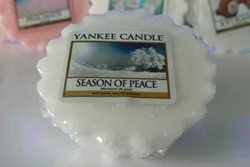 http://www.pasjekaroliny.pl/2013/11/yankee-candle-season-of-peace.html