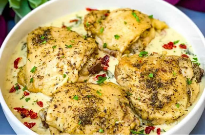 Instant Pot Low-Carb Creamy Garlic Tuscan Chicken Thighs