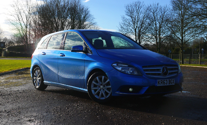 Mercedes-Benz B180 Eco SE front view