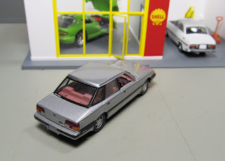 Tomica Limited Vintage - Toho Vol.3  Nissan Leopard