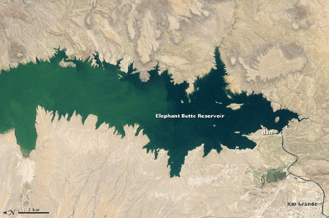 dnews-files-2013-07-lake-disappears-670x440-gif