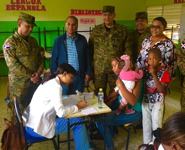 Comandancia General  del Ejército de República Dominicana realiza Acción Cívica en pueblos de la frontera. 