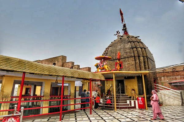 Bahu Fort Temple