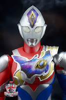 S.H. Figuarts Ultraman Decker Flash Type 04