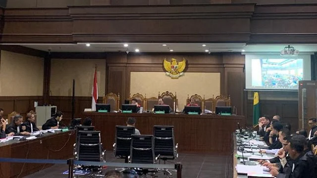 Terungkap di Persidangan Korupsi BTS, Dana Pemenang Tender Mengalir ke Acara Natal Nasional