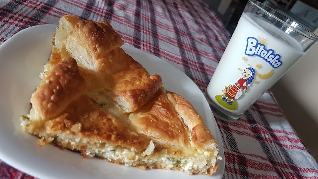 http://macedoniacuisine.blogspot.mk/2016/01/zelnik-macedonian-pie.html