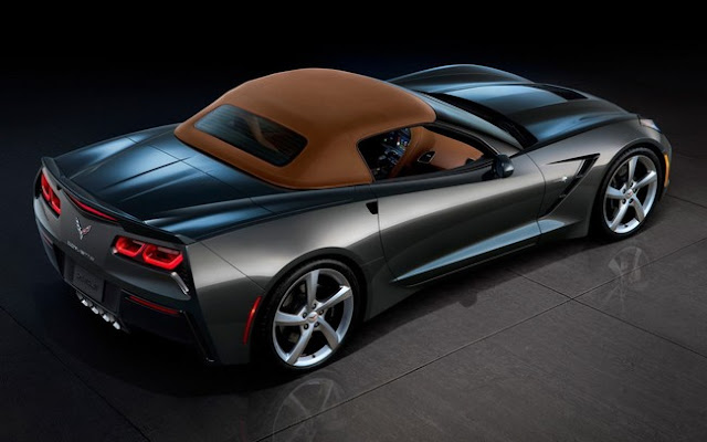 Corvette Stingray Convertible đầy quyến rũ