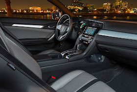 Interior view of 2016 Honda Civic 1.5T 2-Door Touring