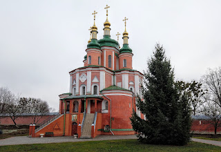 Густыня. Свято-Троицкий монастырь. Храм святых апостолов Петра и Павла