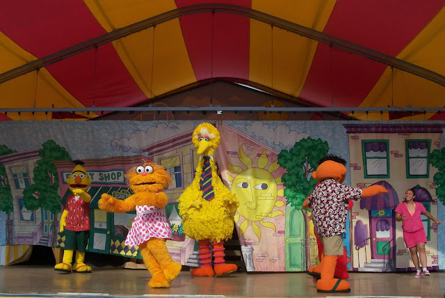 Sesame Place Stage Show Amusement Park Pennsylvania