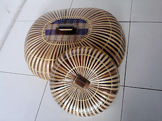 Tudung saji dari bambu