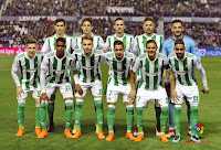 REAL BETIS BALOMPIÉ. Temporada 2017-18. Aissa Mandi, Marc Bartra, Fabián Ruiz, Javi García, Adán. Francis Guerrero, Junior, Loren, Sergio León, Joaquín y Boudebouz. LEVANTE U. D. 0 REAL BETIS BALOMPIÉ 2. 26/02/2018. Campeonato de Liga de 1ª División, jornada 25. Valencia, estadio Ciutat de València, 16.345 espectadores: GOLES: 0-1: 55’, Chema, en propia puerta. 0-2: 68’, Sergio León.