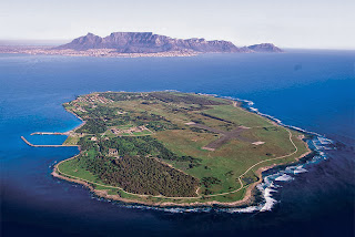 Adventure in South Africa, Holiday in South Africa, Nelson Mandela, Durban Beach, Cultural Village, Kruger National Park, Robben Island, Safari, adventure, Sun City Resort, Sterkfontein Caves