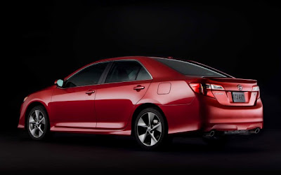 2012 Toyota Camry Pictures