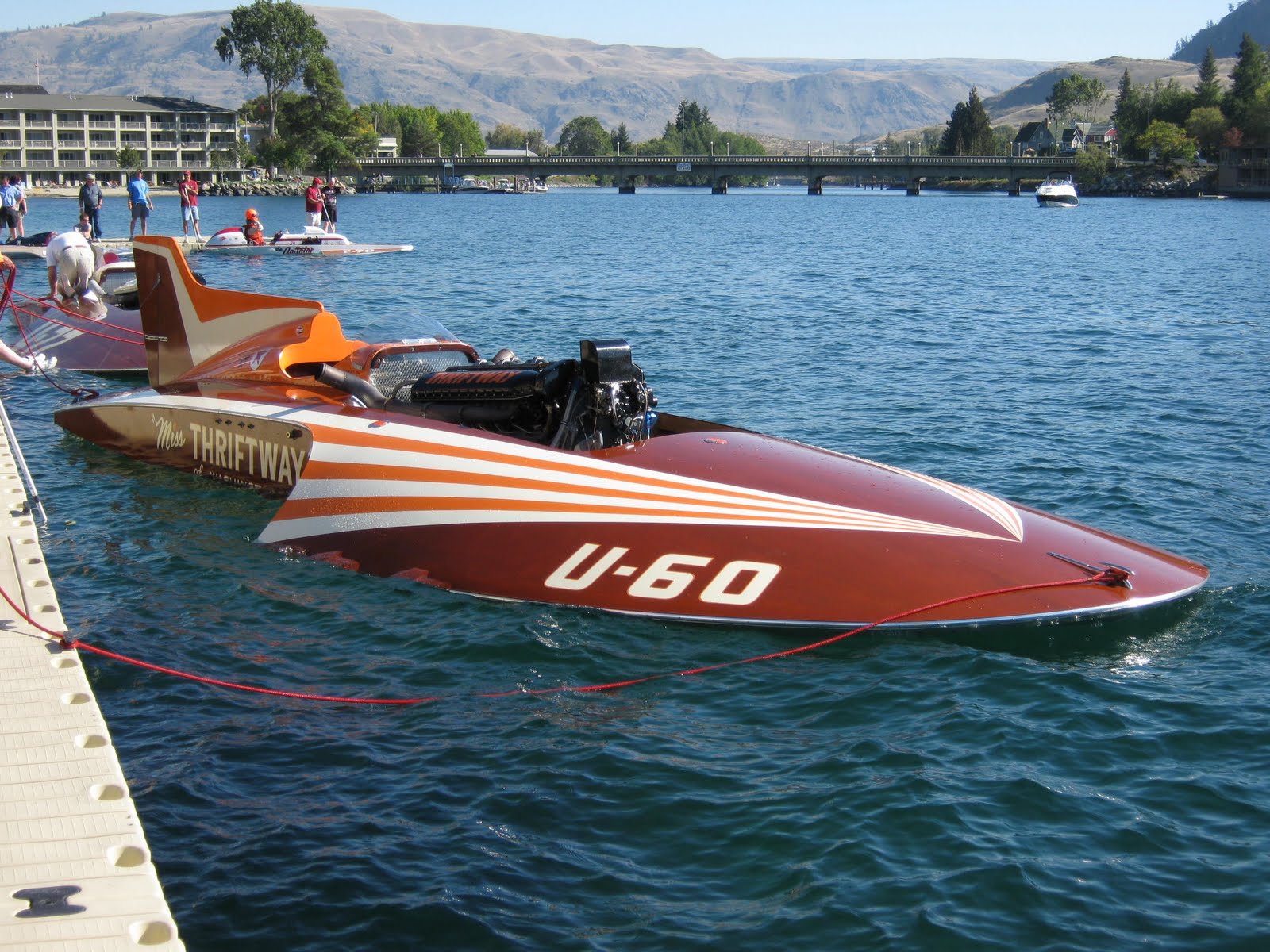 2010 Mahogany &amp; Merlot on Lake Chelan – Vintage Hydroplane 