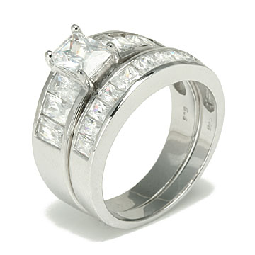 Matching marriage rings can be used during marriage ceremonies