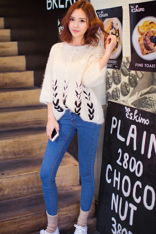 Ribbon Detailed Knit Sweater