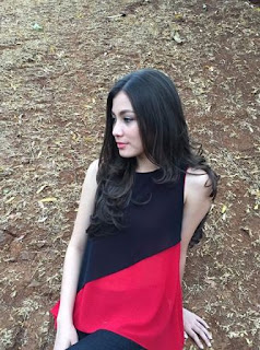 Kumpulan Foto Cantik Devi Anjani