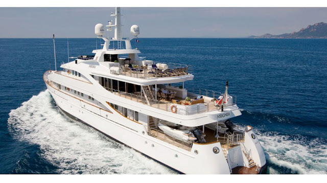 http://www.turkyacht.com/yacht-charter/motor-yachts/insignia.html