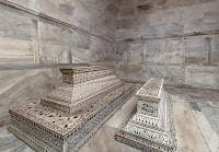 Shah Jahan and Mumtaj Tombs