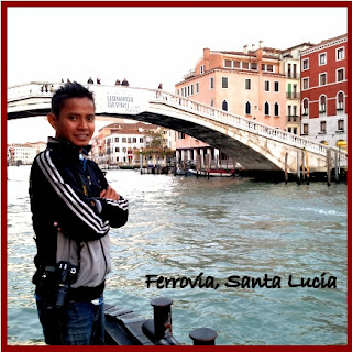 Cik Merah: Venice, Italy