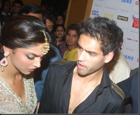 1Deepika padukone and Siddharth Mallya at IIJW 2010