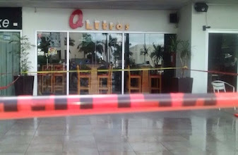 Balacera en Q-Litros: comando abre fuego en céntrico tugurio de Cancún, un herido y otros golpeados