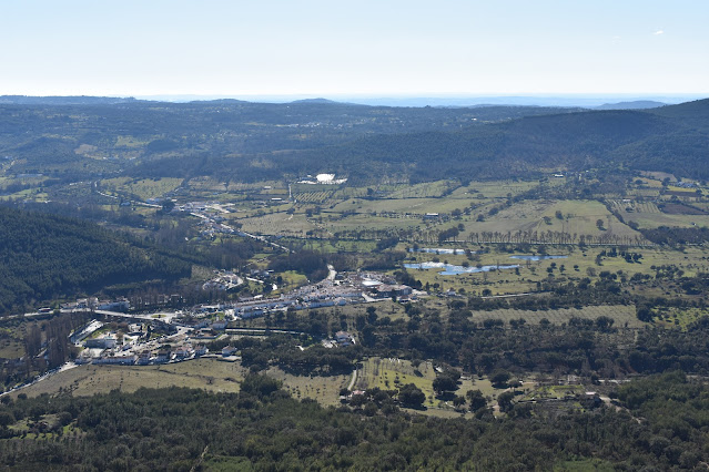 Vista para o Parque Natural da Serra de São Mamede a partir das muralhas de Marvão, O que ver e fazer alentejo portugal