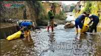 Peltu Ade Sukmana : Pembersihan Sungai Cikapundung oleh Satgas Sektor 22 Sub 12, Gober Miliki Fungsi Banyak