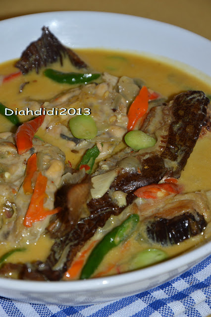 Diah Didi's Kitchen: Mangut Iwak Pe dan Iwak Manyung Asap ...