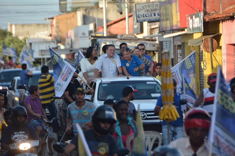 Roberto Rocha - Primeira Carreata arrasta multidão pelas ruas de Bacabal