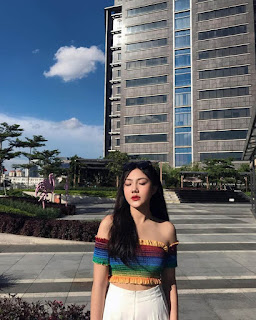 Nữ sinh tên Triệu Vy, sở hữu nhan sắc hút mọi ánh nhìn Nữ sinh tên Triệu Vy, sở hữu nhan sắc hút mọi ánh nhìn