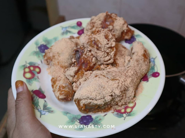 Ayam Goreng Crispy dengan Nazri Crispy Fried Chicken Powder