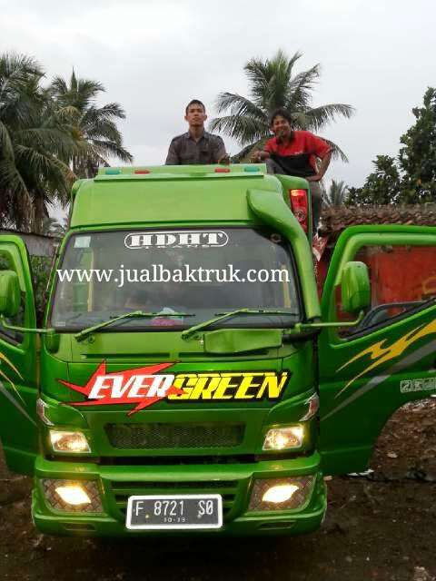 Mobil Truk  Hijau  BLOG OTOMOTIF KEREN