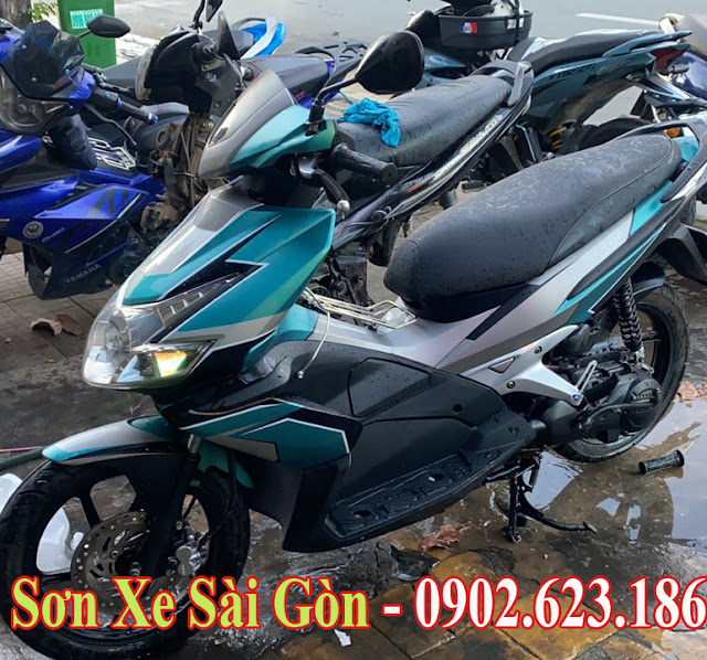 Mẫu sơn xe Air Blade phối màu xanh bạc cực đẹp