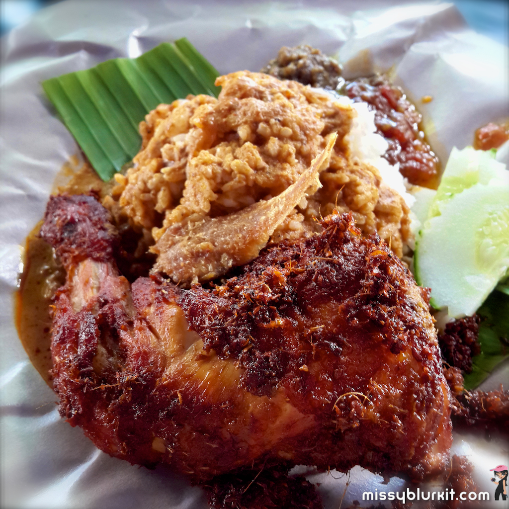 Nasi Kukus Ayam Berempah @ Jalan Raja Muda Abdul Aziz 