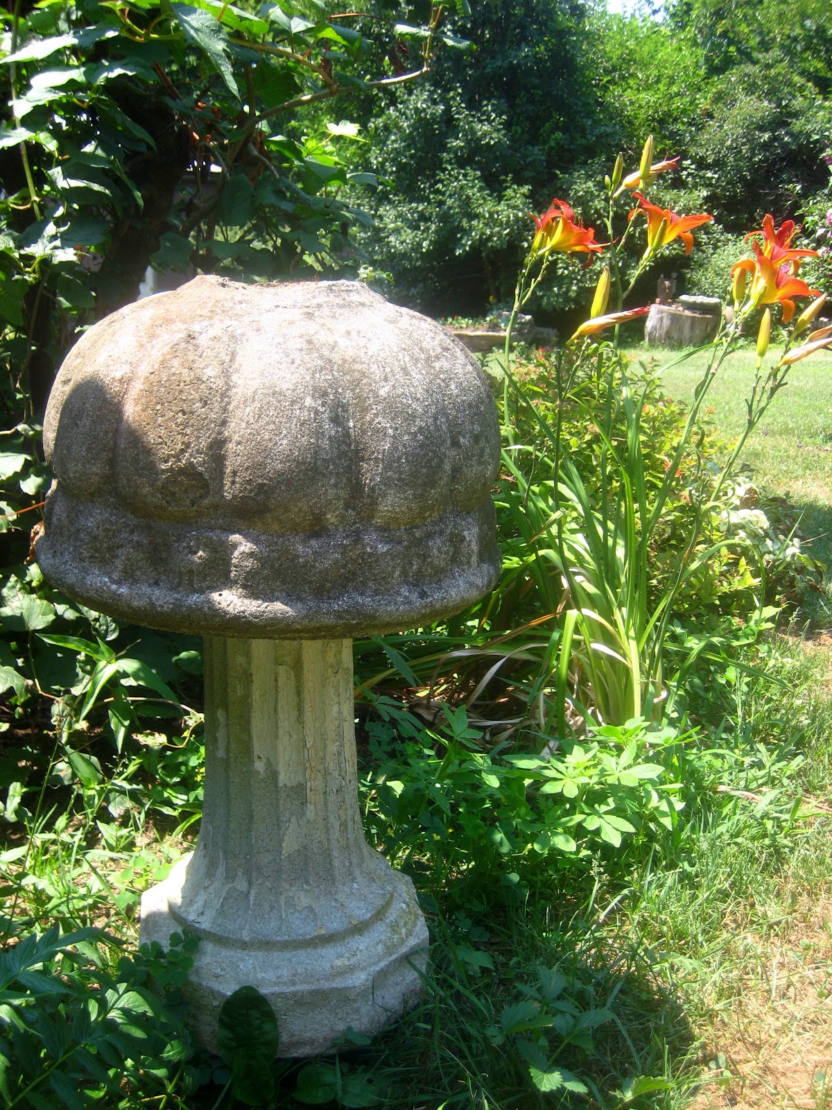 flower pot stand ideas Garden Treasures Bird Baths | 1200 x 1600