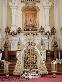 EXORNO-FLORAL-NOVENA-CARMEN-CORONADA-MALAGA-TERCER-CAMBIO-Y-BESAMANOS-ALVARO-ABRIL-2012-(4).jpg