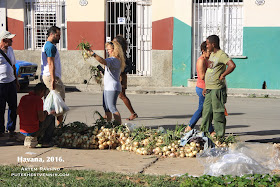 Рынок на улице в Гаване