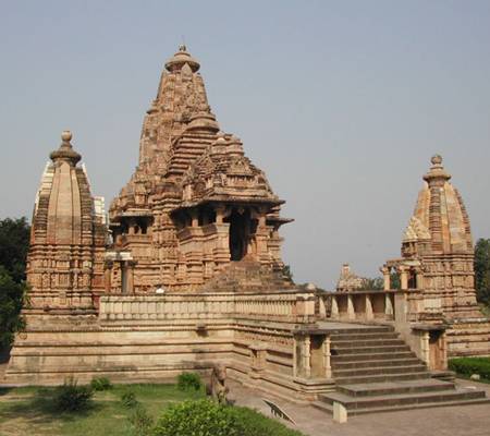 Seven Wonders Of India - Shravanabelagola or Gomateshwara, Golden temple or Harmandir Sahib, Taj Mahal, Hampi, Konark, Nalanda, Khajuraho 
