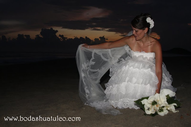 boda en playa, beach wedding, Oaxaca, México, Bodas Huatulco, Wedding Planner