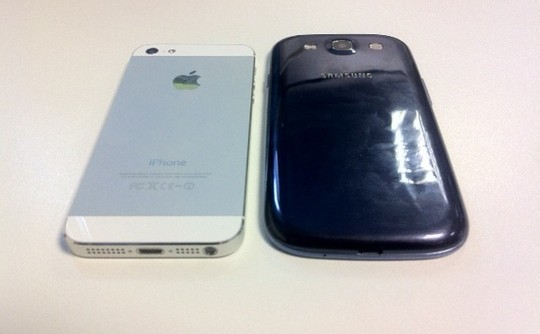 Iphone 5 vs Samsung Galaxy S3