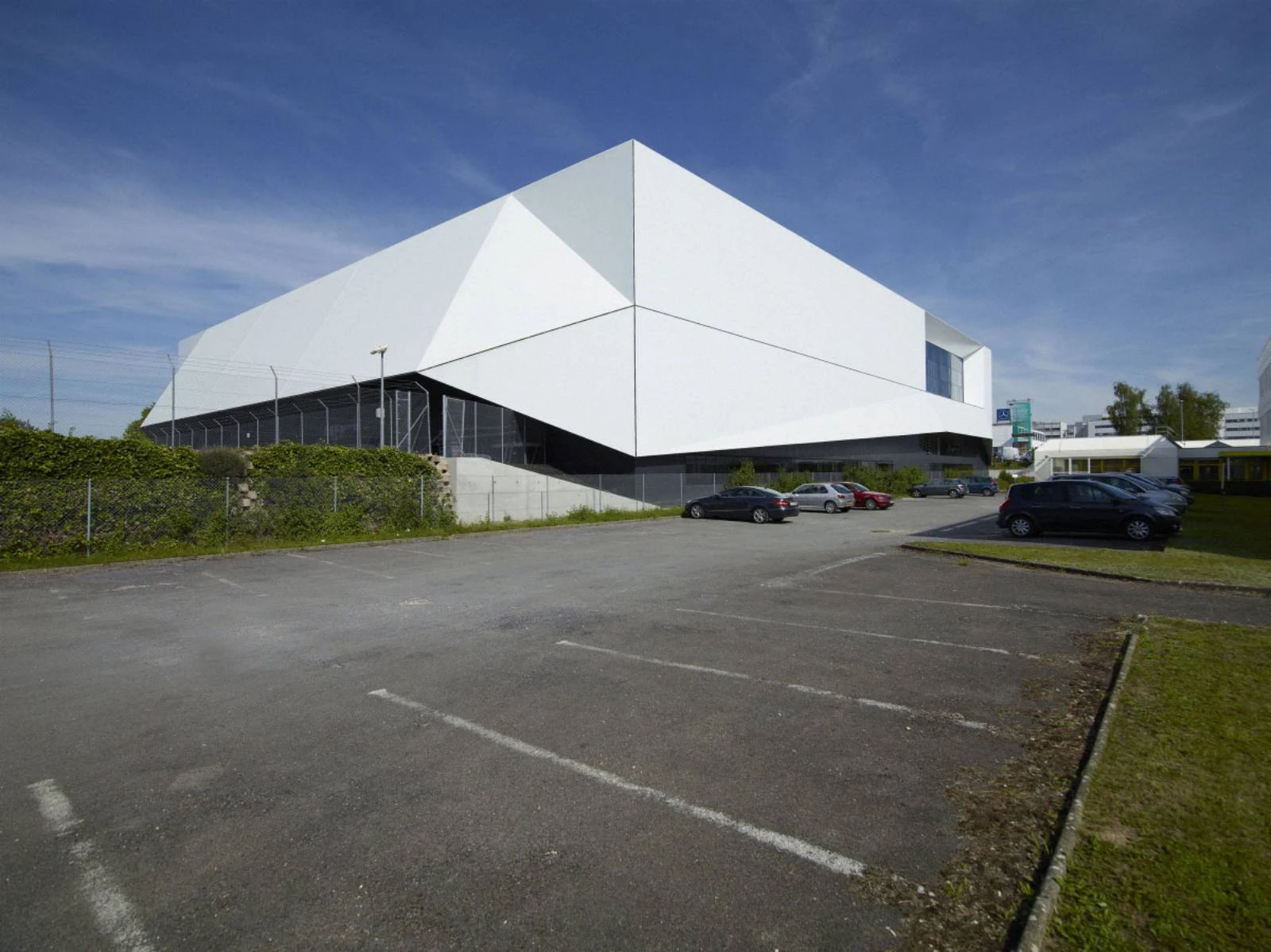 Icrc Logistics Complex by group8