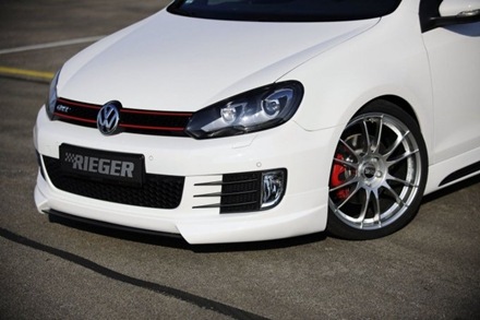 Rieger touched the Volkswagen Golf GTI 2