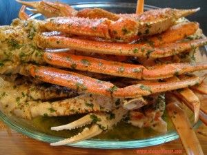 LICK YOUR FINGERS BEER, BUTTER & GARLIC CRAB LEGS #SEAFOOD #CRAB #DINNER