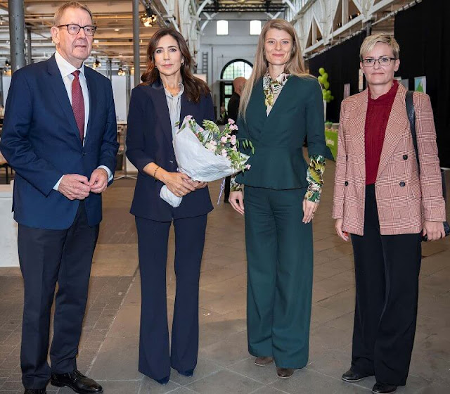 Crown Princess Mary wore double breasted blazer and flared trousers by Imperial Fashion. Hugo Boss Lyabo top